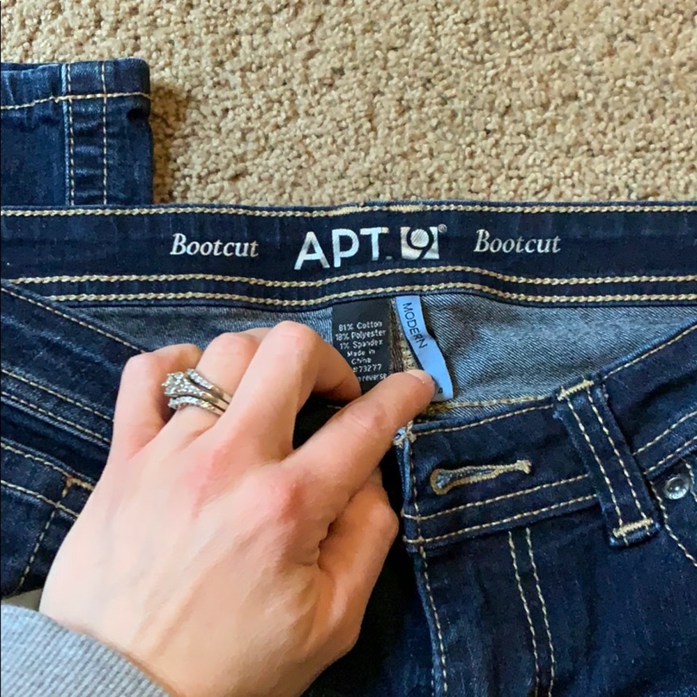 Jeans - Picture 2 of 2
